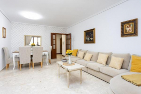 Home2Book Stylish & Roomy Santa Cruz City Center